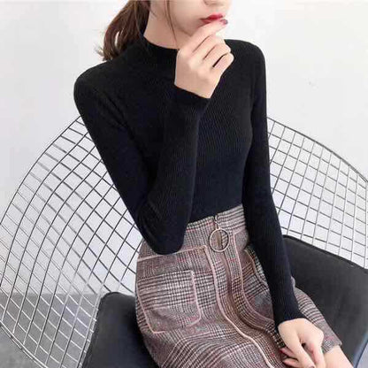 Pull côtelé col montant – Élégance minimaliste