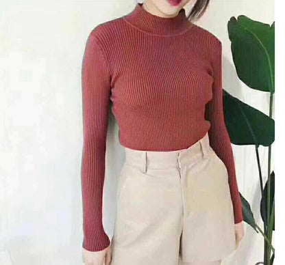 Pull côtelé col montant – Élégance minimaliste