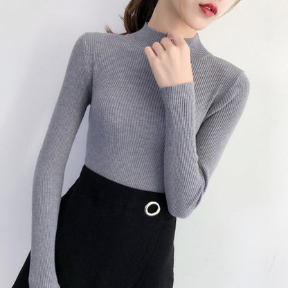 Pull côtelé col montant – Élégance minimaliste
